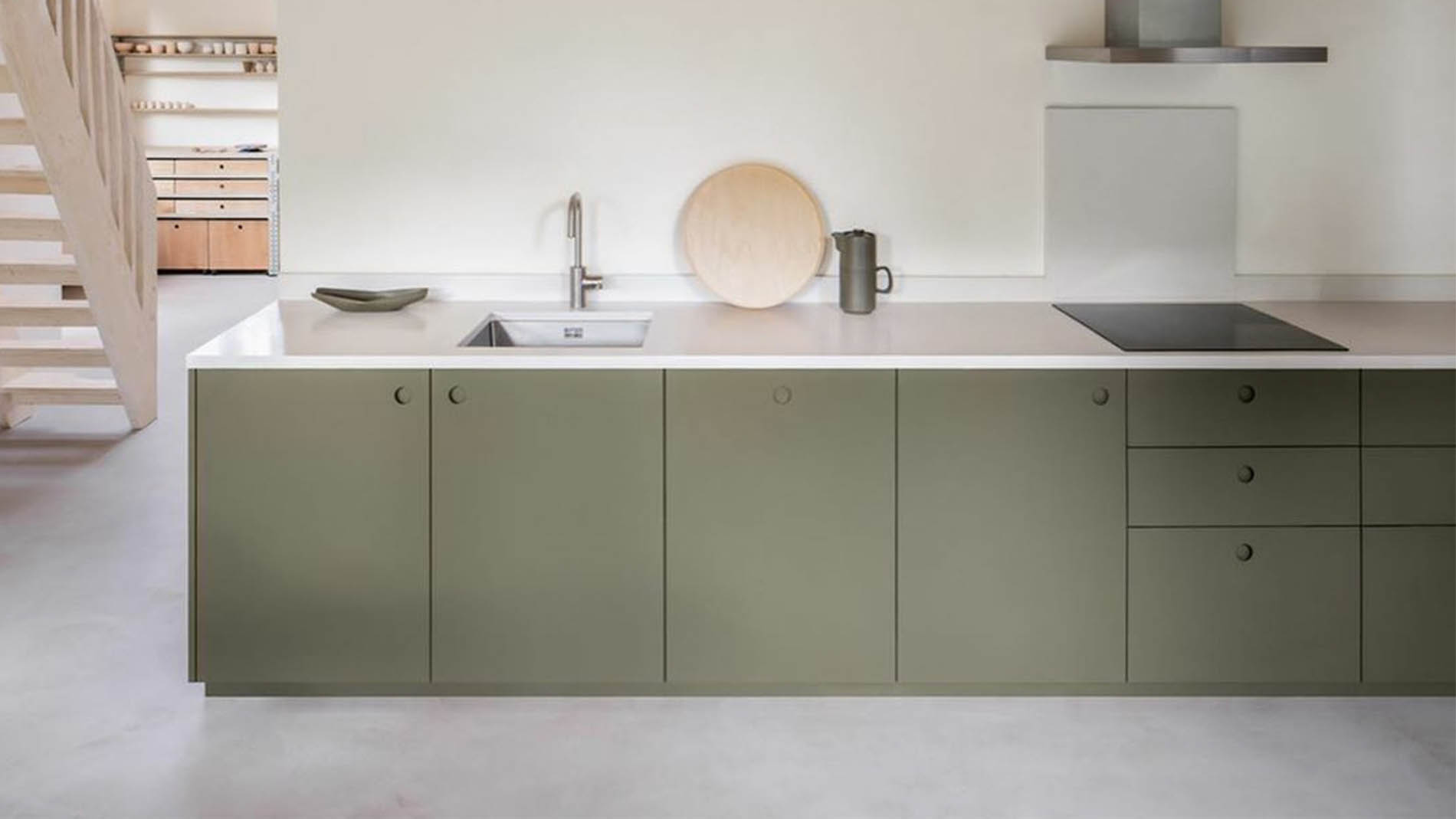 Microcement worktops vs quartz and granite: Pros, cons and performance ...