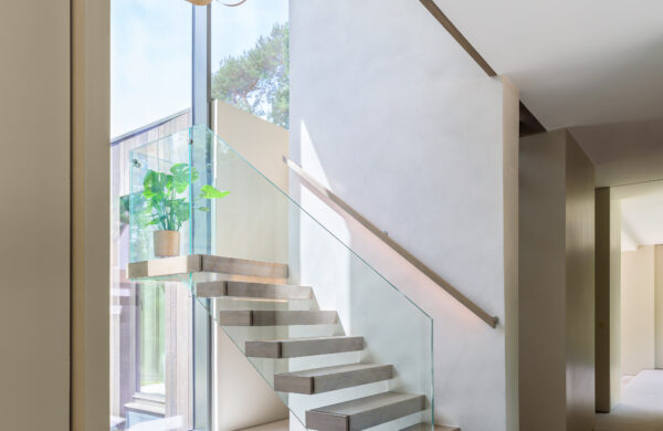 Can microcement be used on stairs